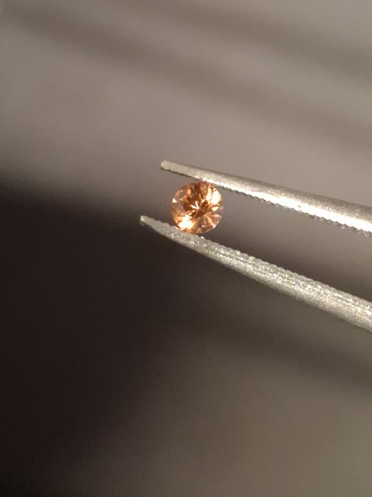 Natural Garnet - 0.10 ct - spessartine - round - for high end jewelry setting - orange - Natural Gems Belgium