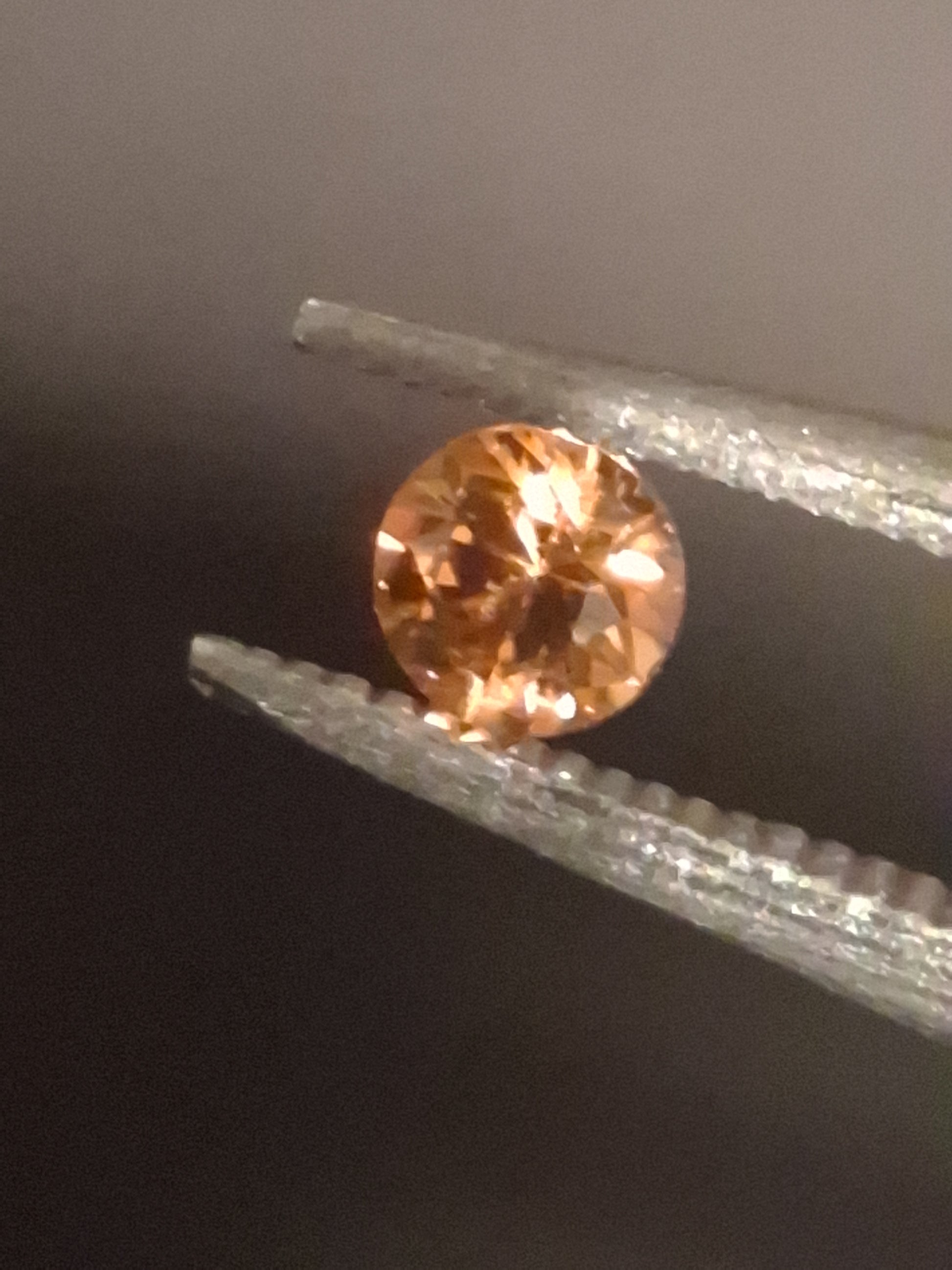 Natural Garnet - 0.10 ct - spessartine - round - for high end jewelry setting - orange - Natural Gems Belgium
