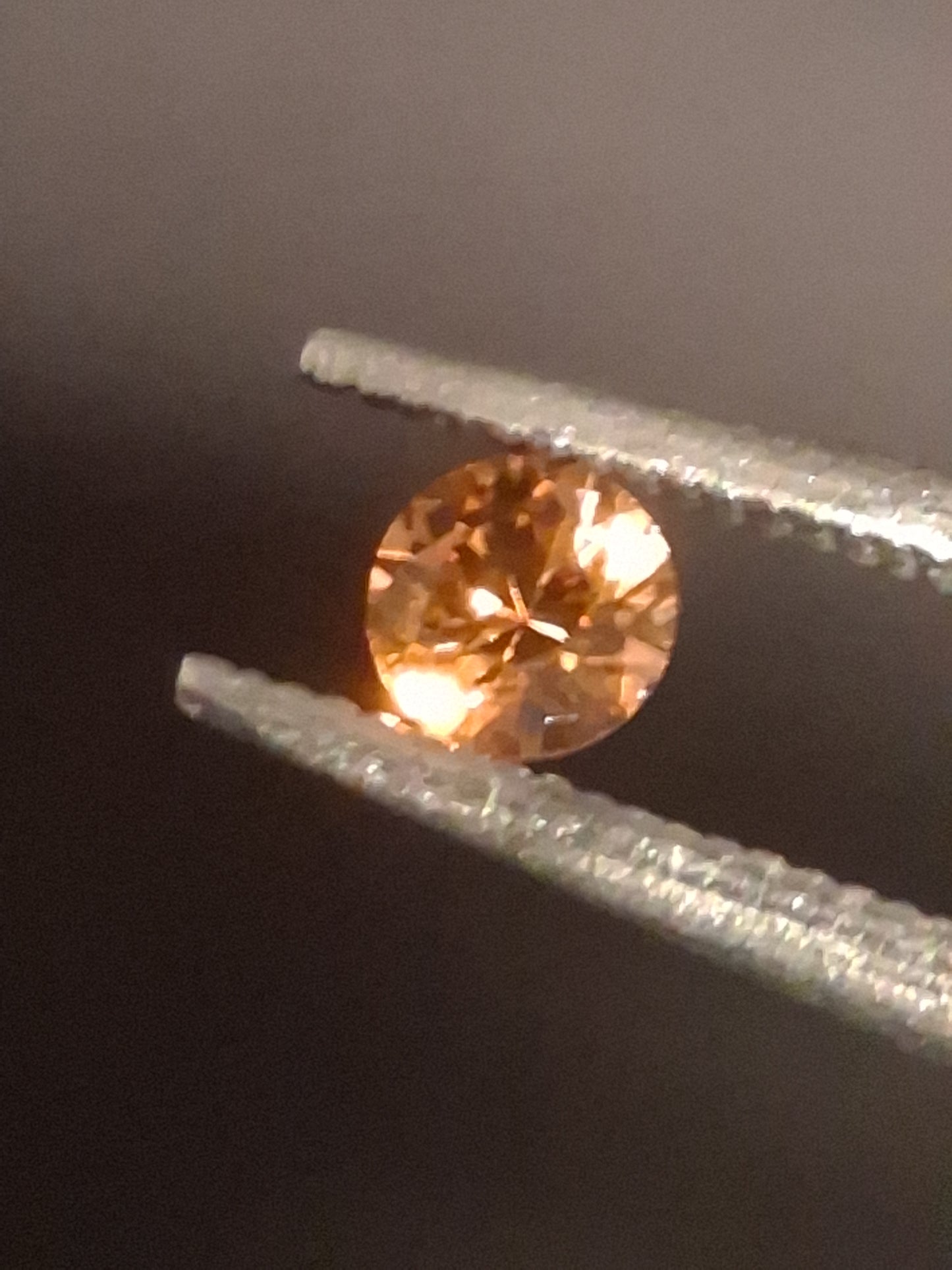 Natural Garnet - 0.10 ct - spessartine - round - for high end jewelry setting - orange - Natural Gems Belgium