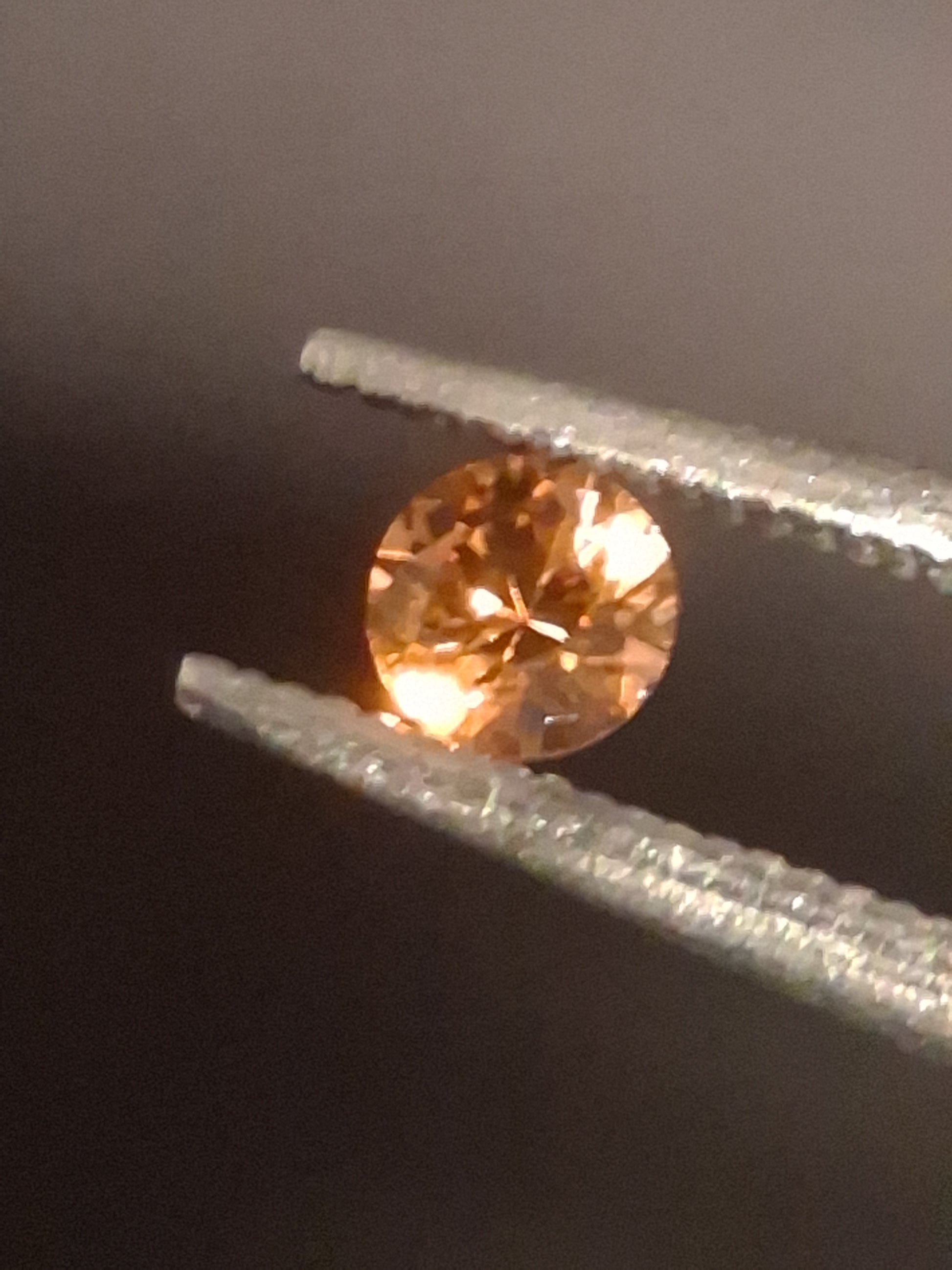 Natural Garnet - 0.10 ct - spessartine - round - for high end jewelry setting - orange - Natural Gems Belgium