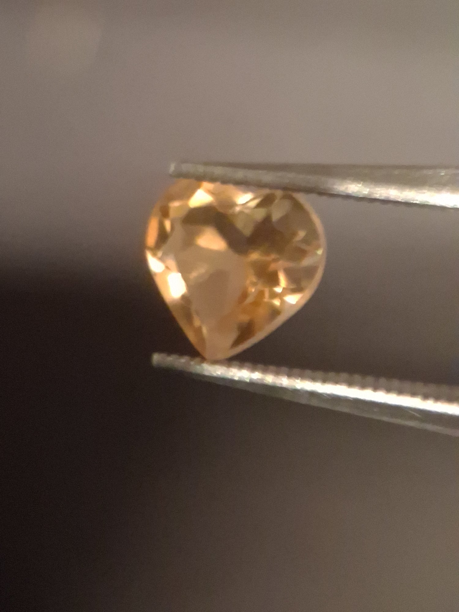 Natural Citrine - 0.756 ct - heart - yellow- high grade - Natural Gems Belgium