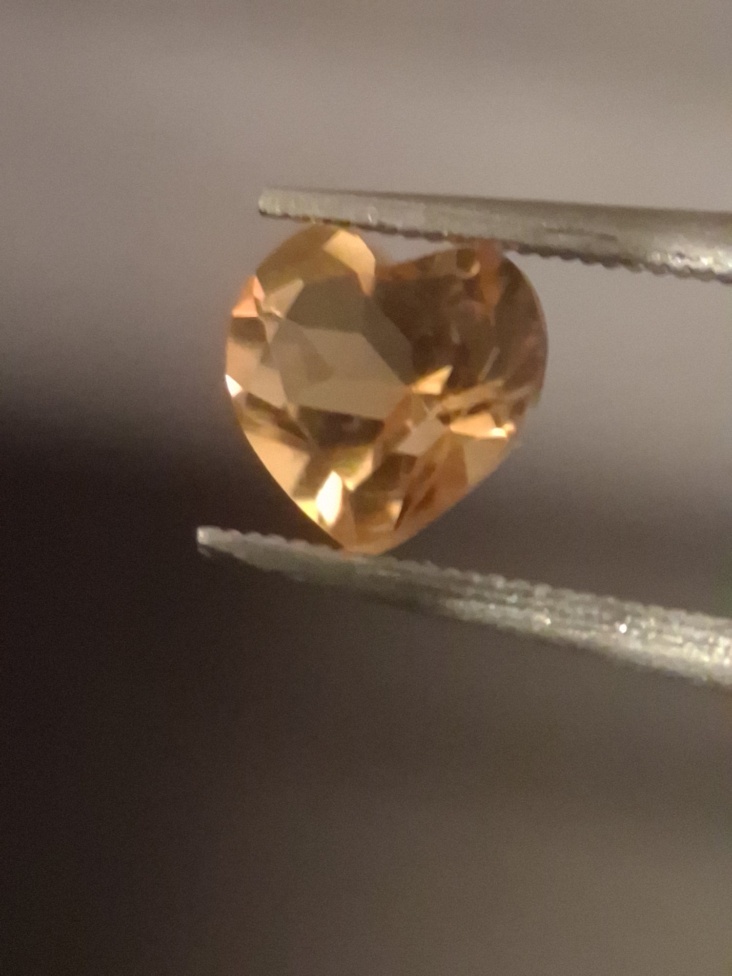 Natural Citrine - 0.755 ct - heart - yellow- high grade - Natural Gems Belgium