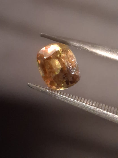 Natural sphene - 1.010 ct - cushion - unheated- greenish brownish yellow - Natural Gems Belgium