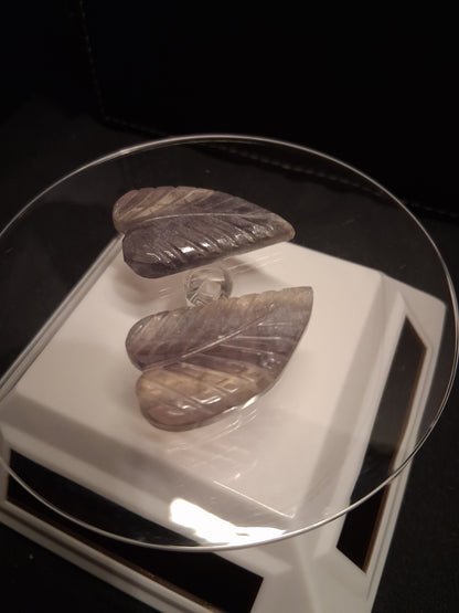 Natural Fluorite - bicolor - pair of leaves - 75 ct - handcarved - Natural Gems Belgium