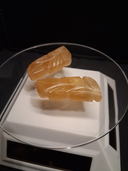 Natural Fluorite - yellow - pair of leaves - 80 ct - handcarved