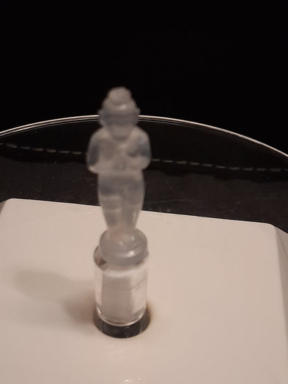 Handcarved Guardian Angel in white Quartz - decoration or meditation - 3 cm - Natural Gems Belgium