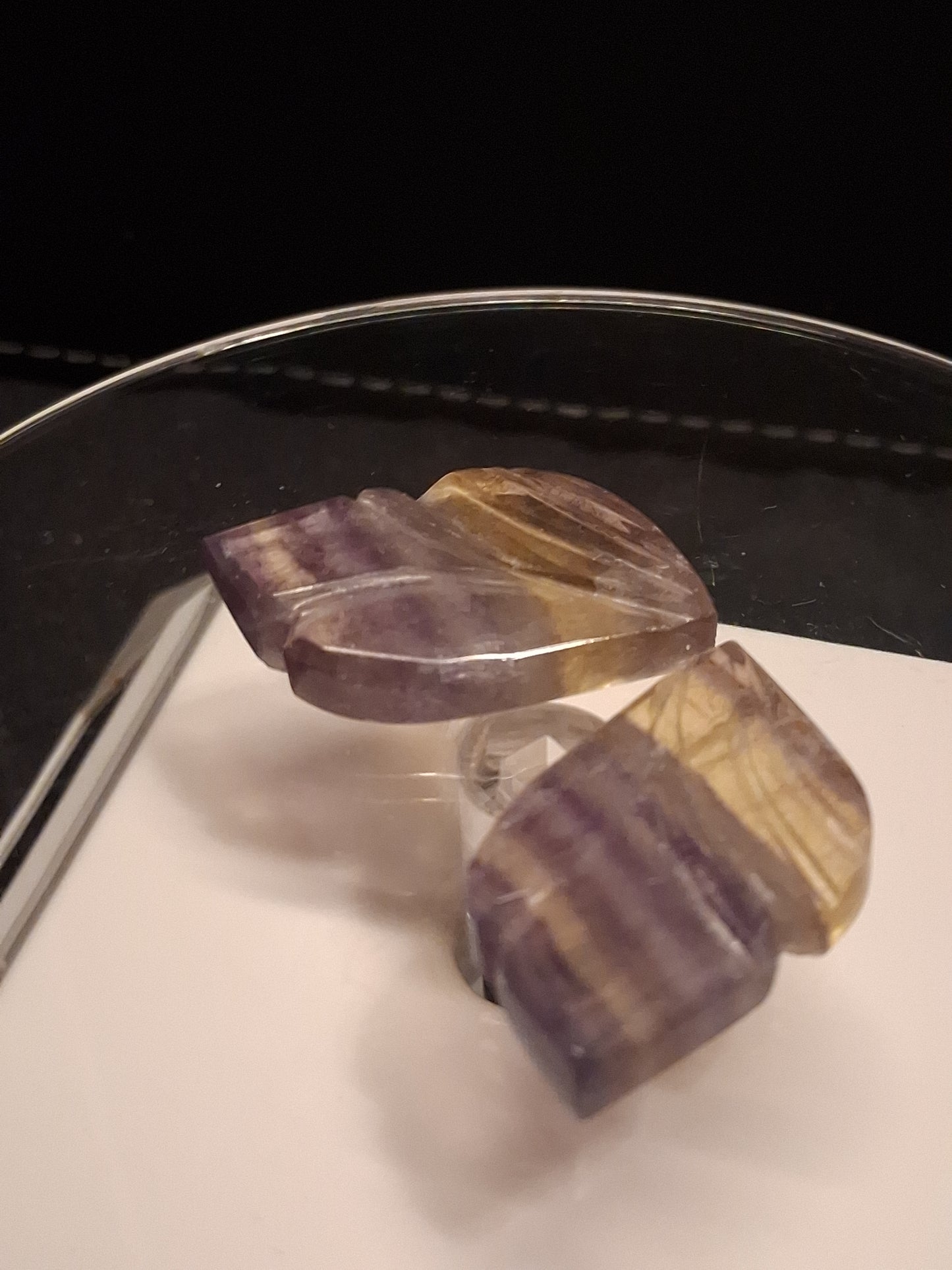 Natural Fluorite - rainbow - pair of leaves / wings - 51 ct - handcarved - Natural Gems Belgium