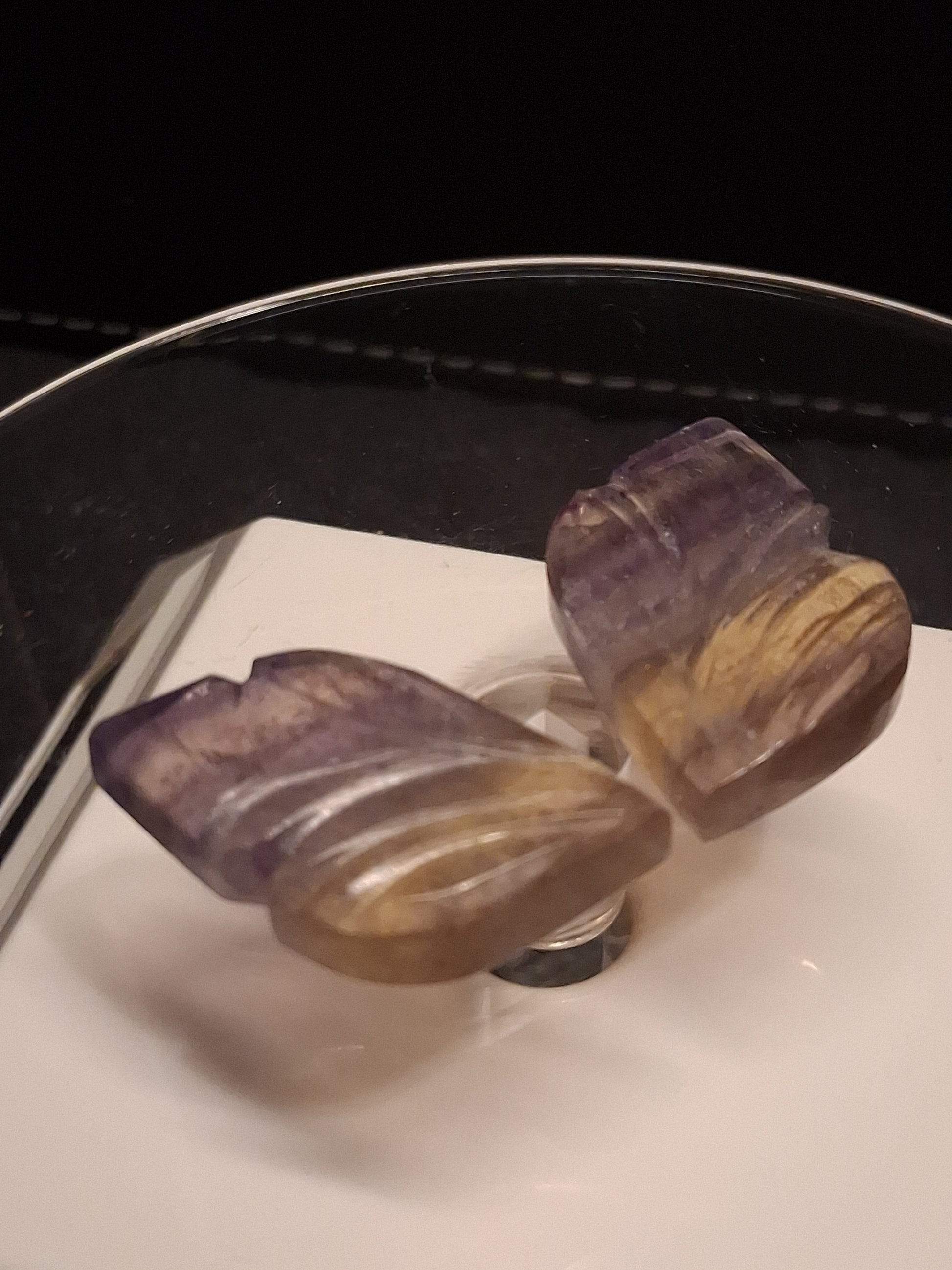 Natural Fluorite - rainbow - pair of leaves / wings - 51 ct - handcarved - Natural Gems Belgium