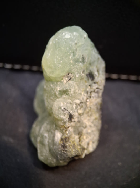 Natural Prehnite - Rough - collectible or decorative - 4.9x4.1 cm - AKA Karoo Stone - Natural Gems Belgium
