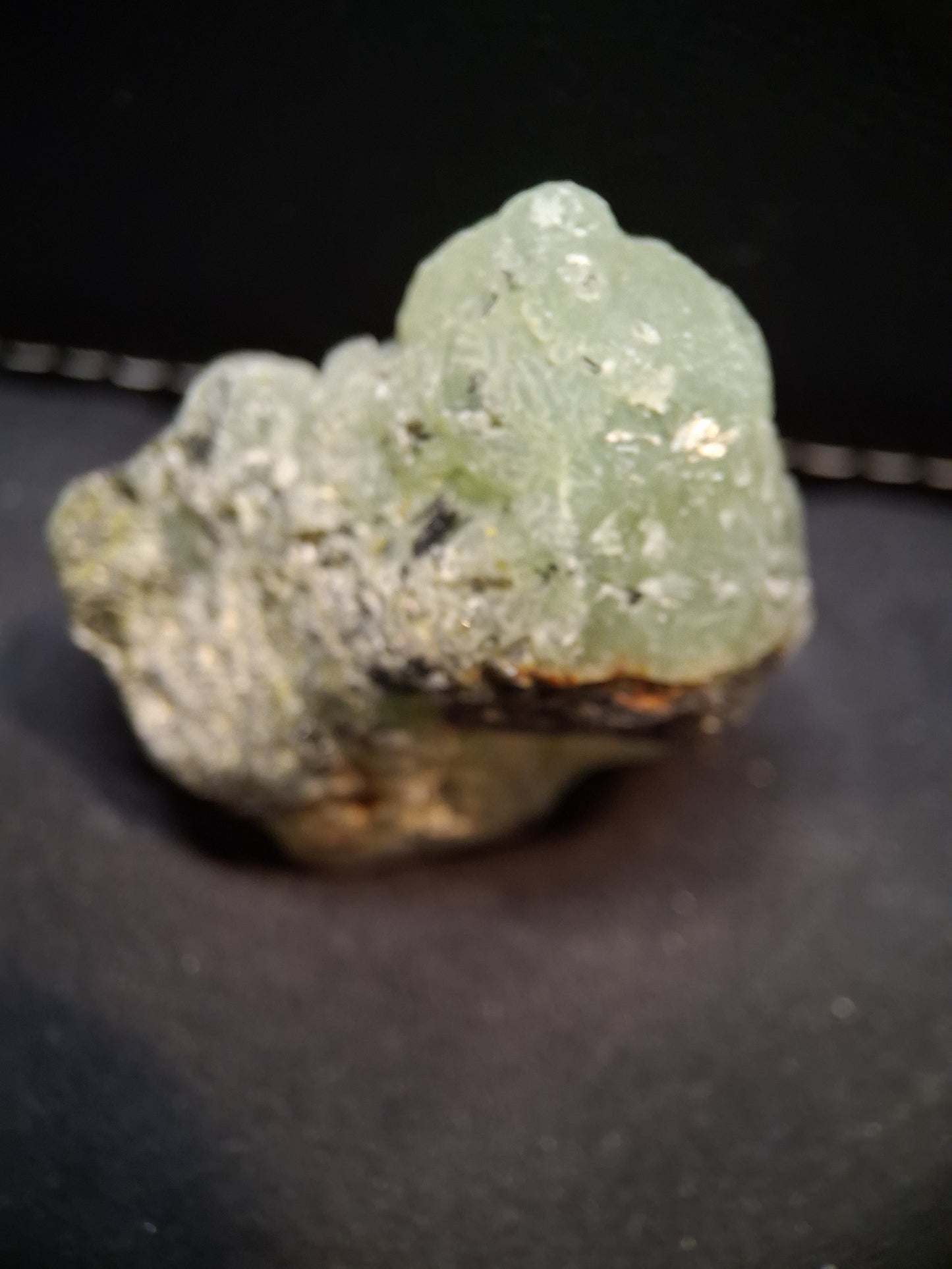 Natural Prehnite - Rough - collectible or decorative - 4.9x4.1 cm - AKA Karoo Stone - Natural Gems Belgium