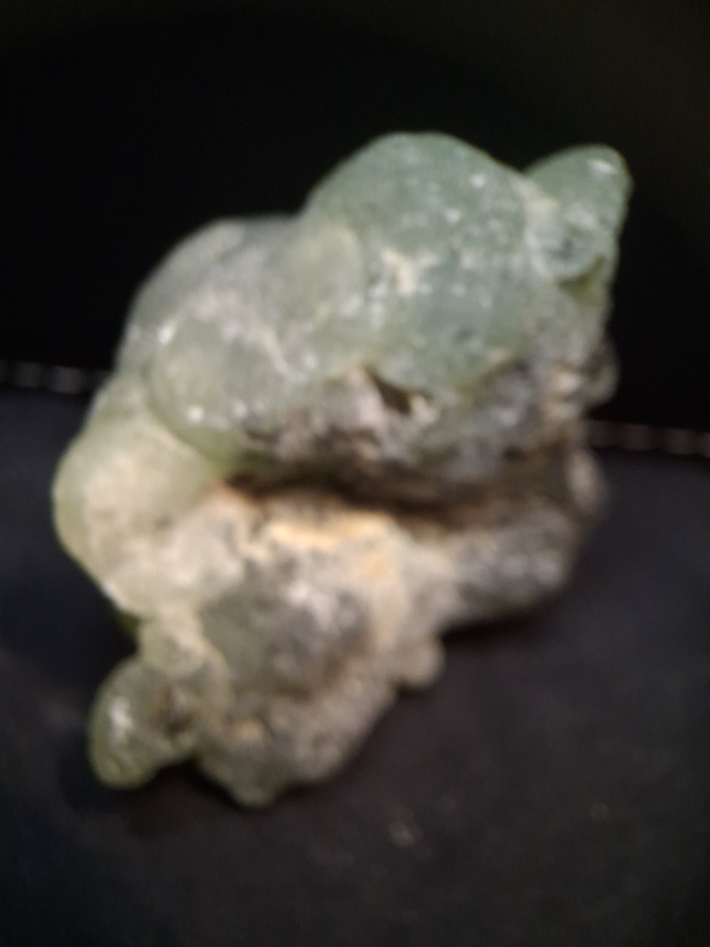 Natural Prehnite - Rough - lapidary, collectible or decorative - 5.6x4.9 cm - AKA Karoo Stone - Natural Gems Belgium