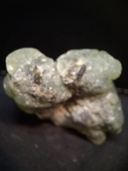 Natural Prehnite - Rough - lapidary, collectible or decorative - 5.6x4.9 cm - AKA Karoo Stone - Natural Gems Belgium