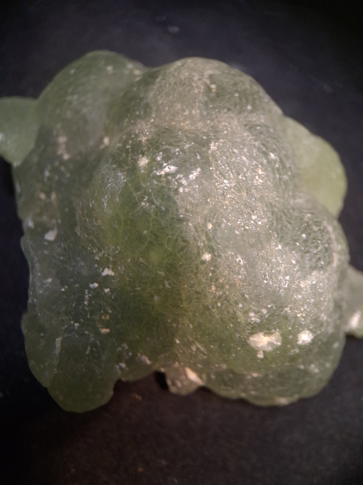 Natural Prehnite - Rough - lapidary, collectible or decorative - 5.6x4.9 cm - AKA Karoo Stone - Natural Gems Belgium