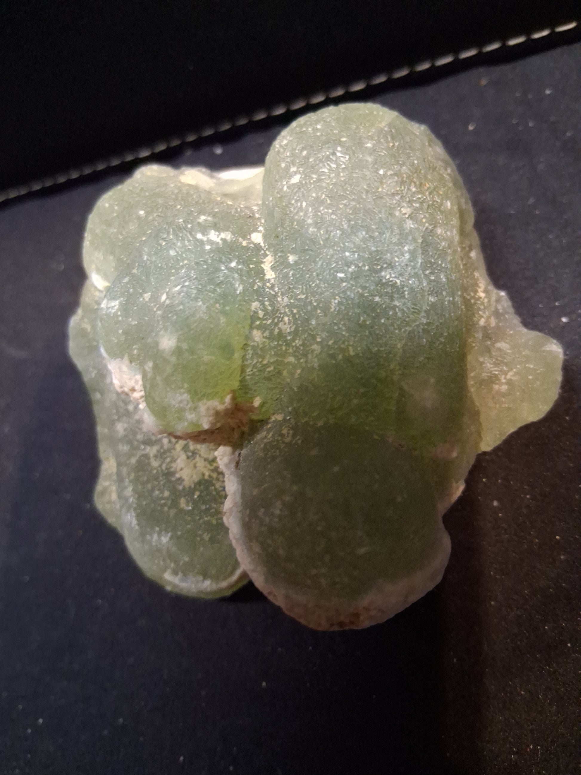 Natural Prehnite - Rough - highly decorative - 6.5x6.8 cm - AKA Grape stone - Natural Gems Belgium