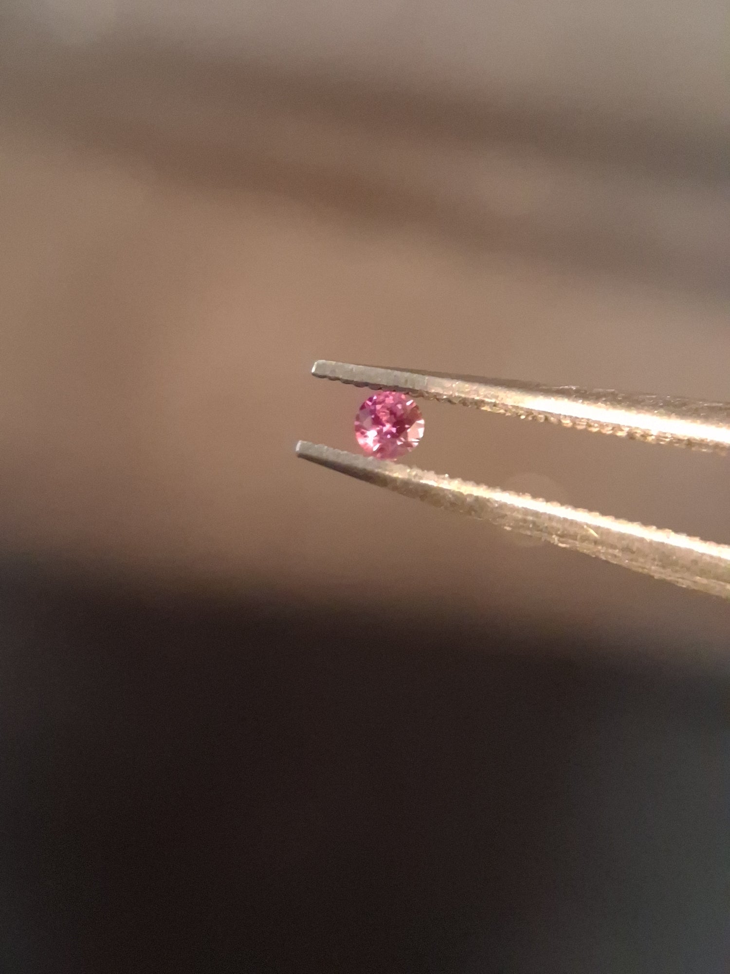 Natural Pink Sapphire - 0.050 ct -2 mm Round cut - unheated - Africa - high quality - Natural Gems Belgium