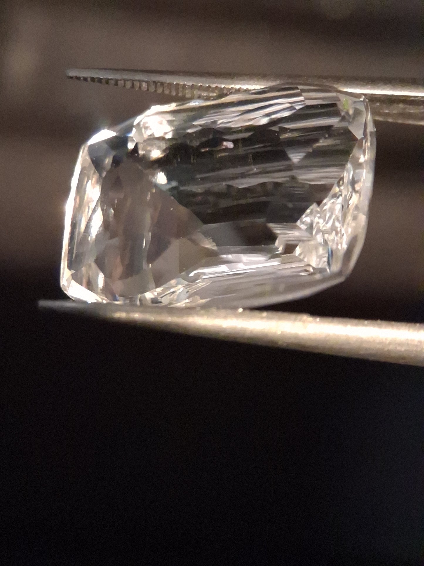 Natural quartz - 10.803 ct - cushion - custom cut - clear quartz - Natural Gems Belgium