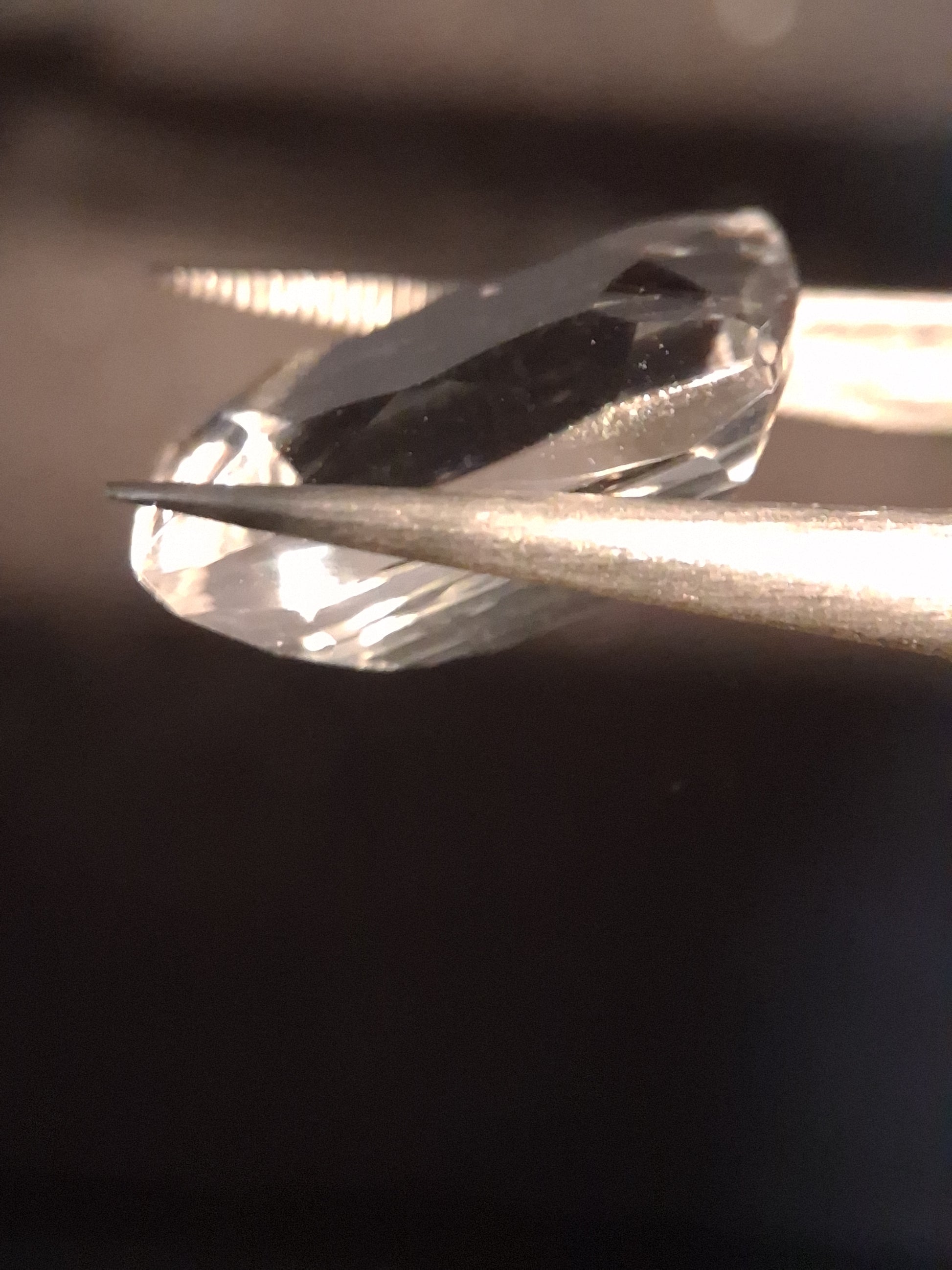 Natural quartz - 10.803 ct - cushion - custom cut - clear quartz - Natural Gems Belgium