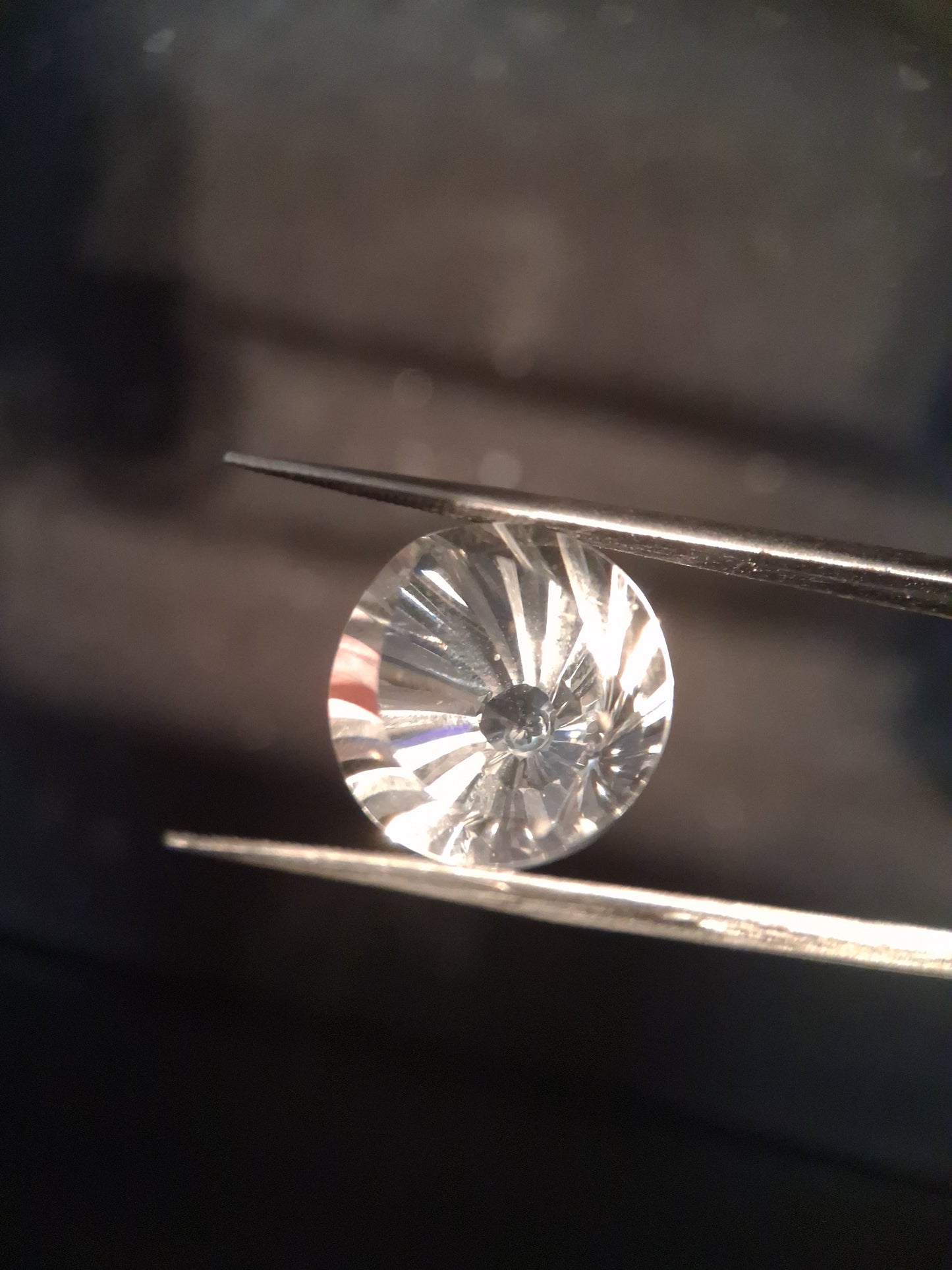 Natural clear quartz - 11.855 ct - round custom cut - pure quartz - Natural Gems Belgium