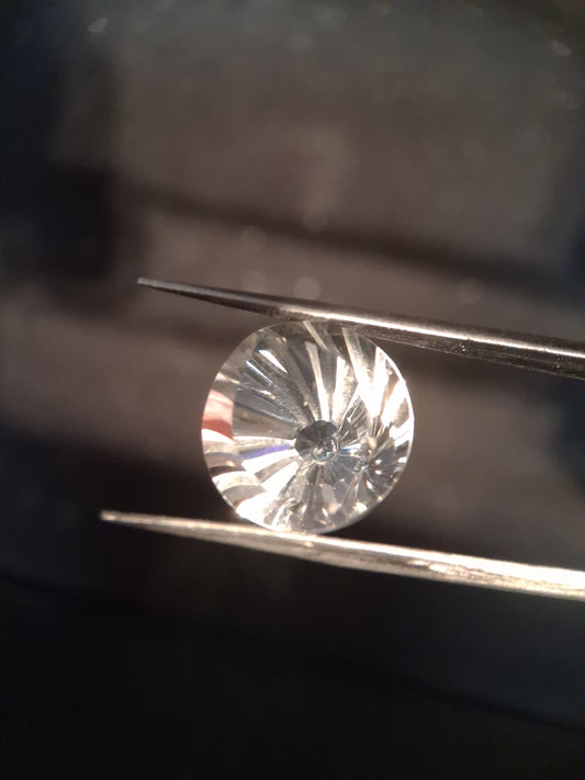 Natural clear quartz - 11.855 ct - round custom cut - pure quartz - Natural Gems Belgium