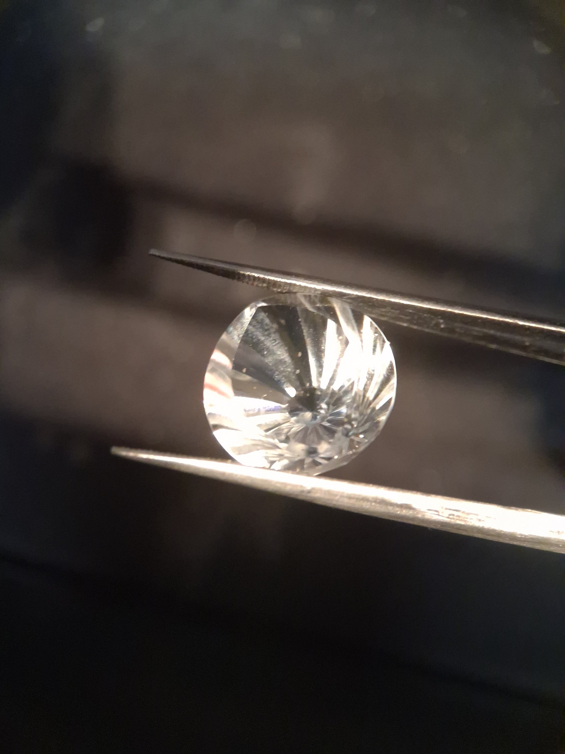 Natural clear quartz - 11.855 ct - round custom cut - pure quartz - Natural Gems Belgium