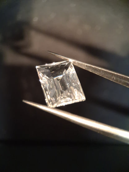 Natural Pure quartz - 9.994 ct - custom cut - clear quartz - Natural Gems Belgium
