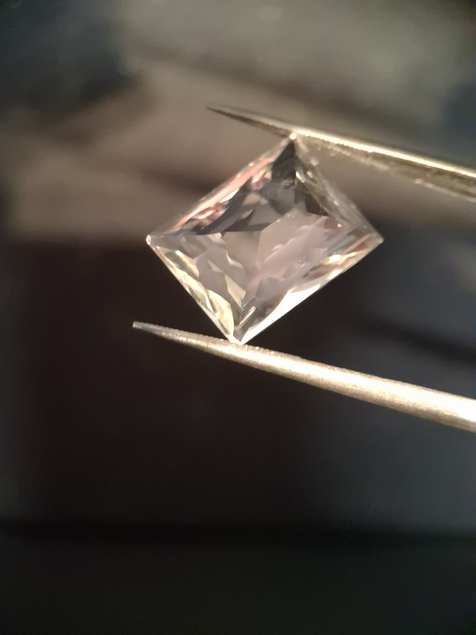 Natural Pure quartz - 9.994 ct - custom cut - clear quartz - Natural Gems Belgium