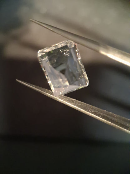 Natural Pure quartz - 8.414 ct - custom cut - clear quartz - Natural Gems Belgium