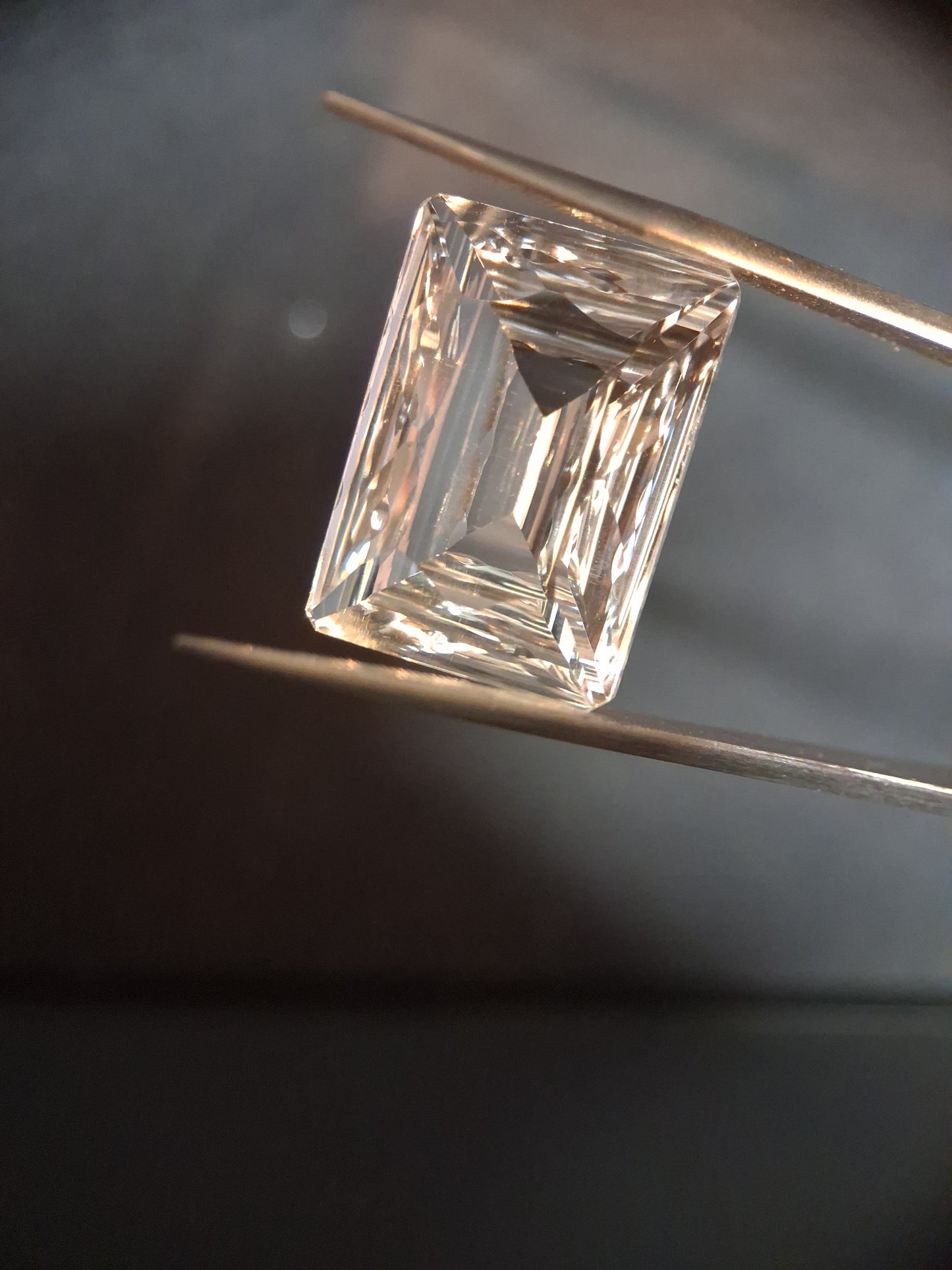 Natural Pure quartz - 17.464 ct - custom cut ocatogon - clear quartz - Natural Gems Belgium
