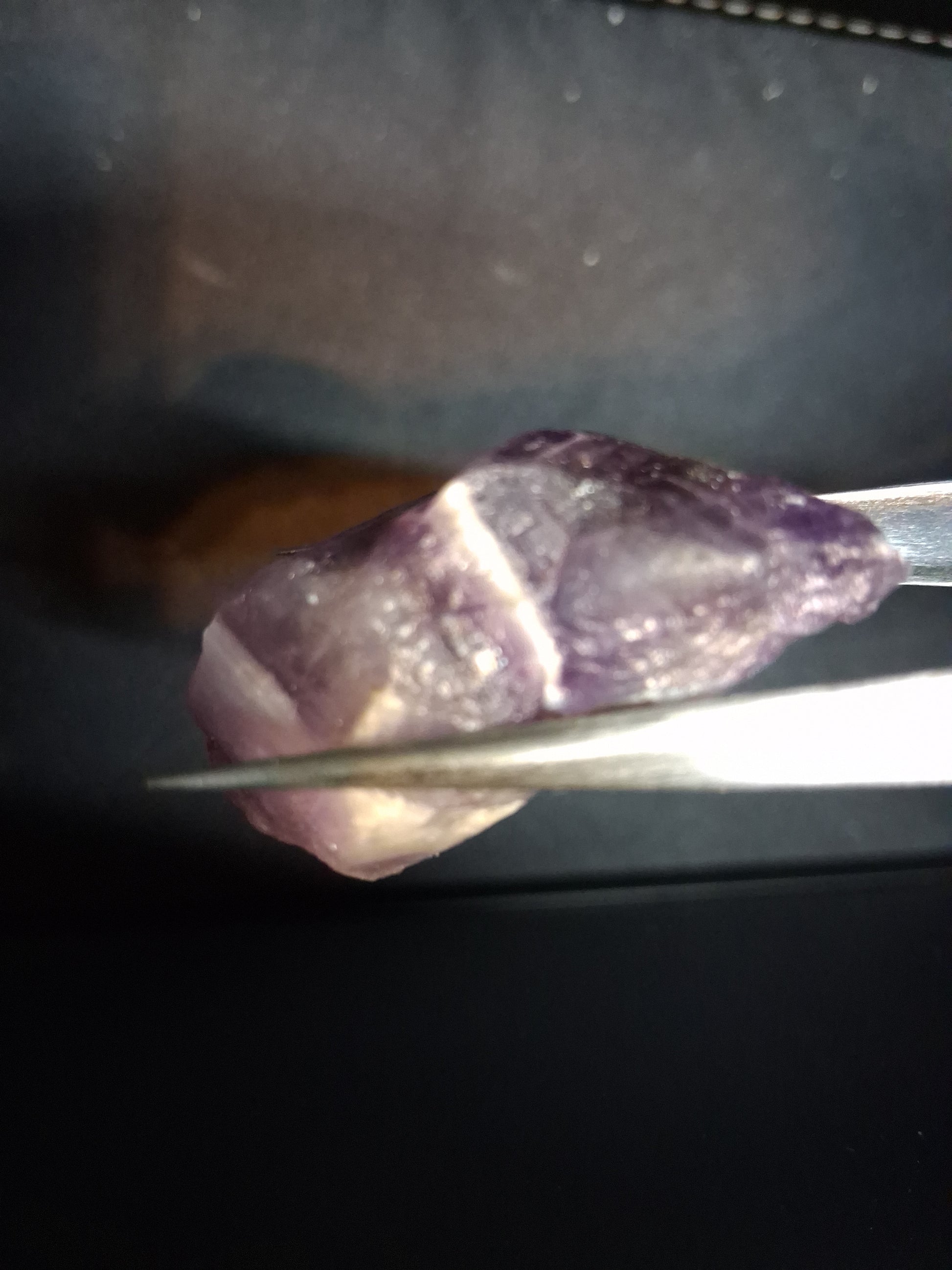 Natural amethyst - Rough Dream Amethyst - 104 ct - 4.4 x 2.2 cm - chevron amethyst - Natural Gems Belgium