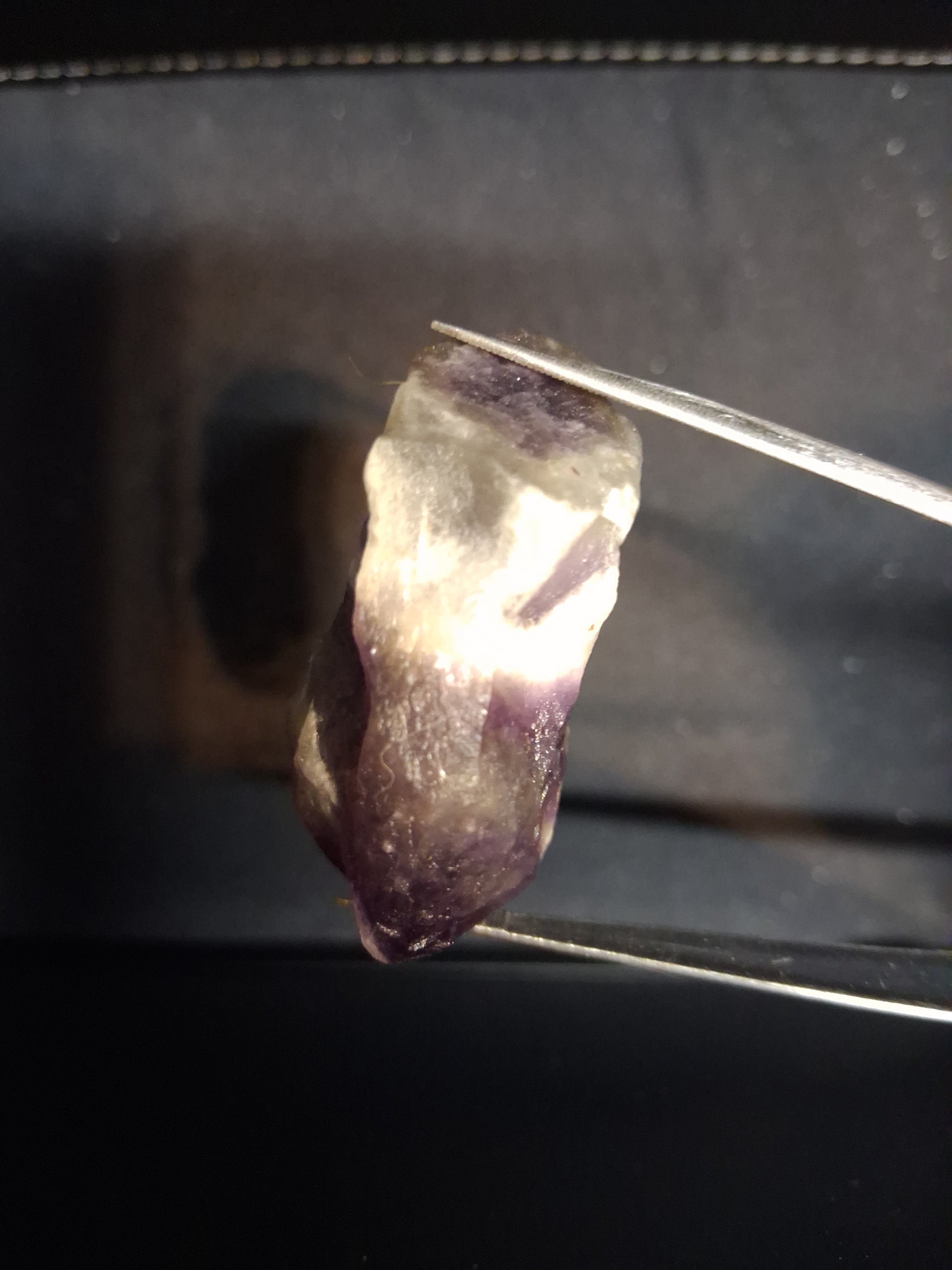 Natural amethyst - Rough Dream Amethyst - 120 ct - 4.3 x 2.3 cm - chevron amethyst - Natural Gems Belgium