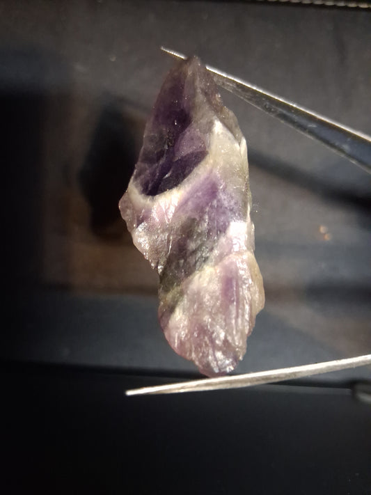 Natural amethyst - Rough Dream Amethyst - 117 ct - chevron amethyst - Natural Gems Belgium