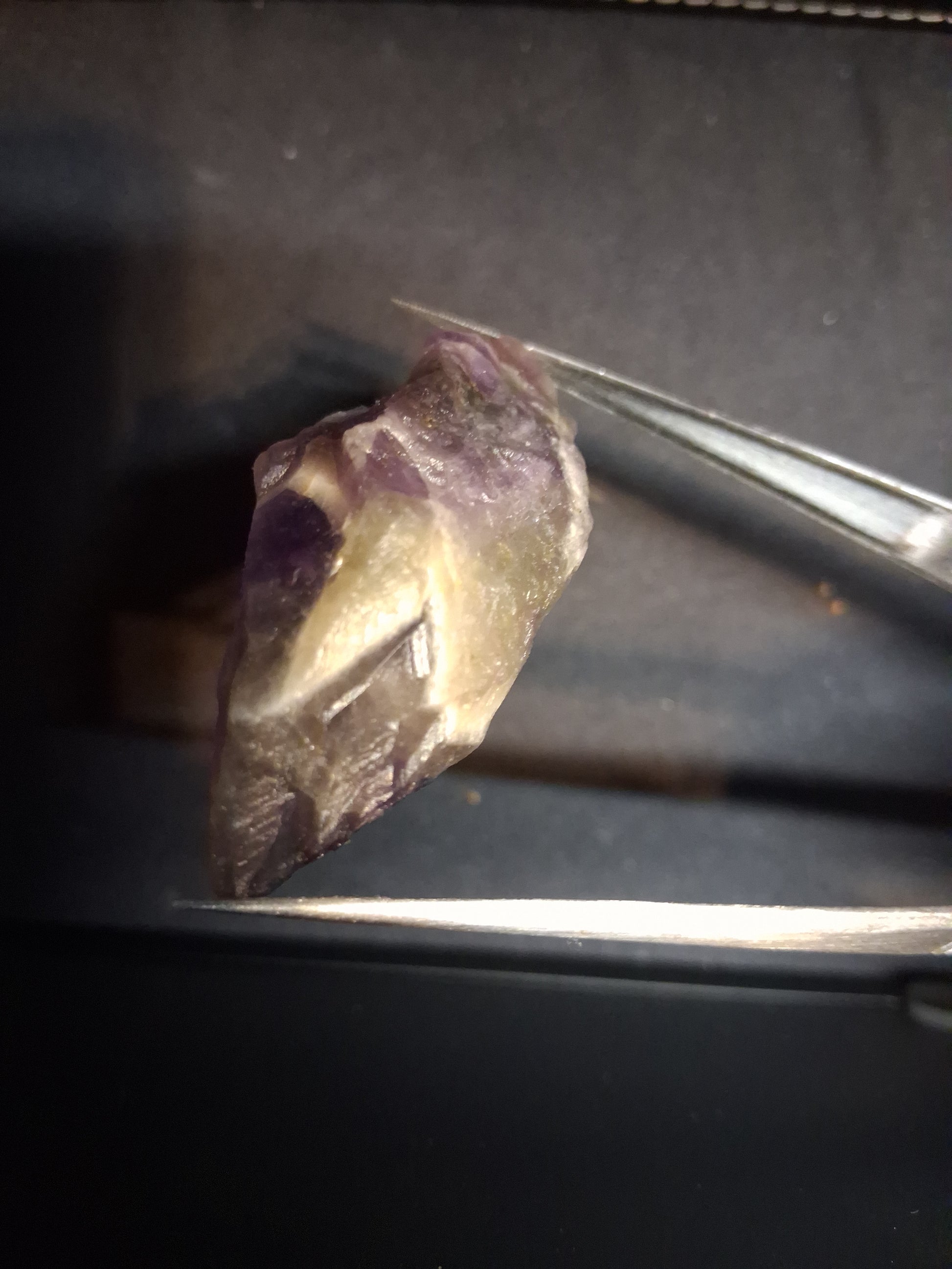 Natural amethyst - Rough Dream Amethyst - 117 ct - chevron amethyst - Natural Gems Belgium