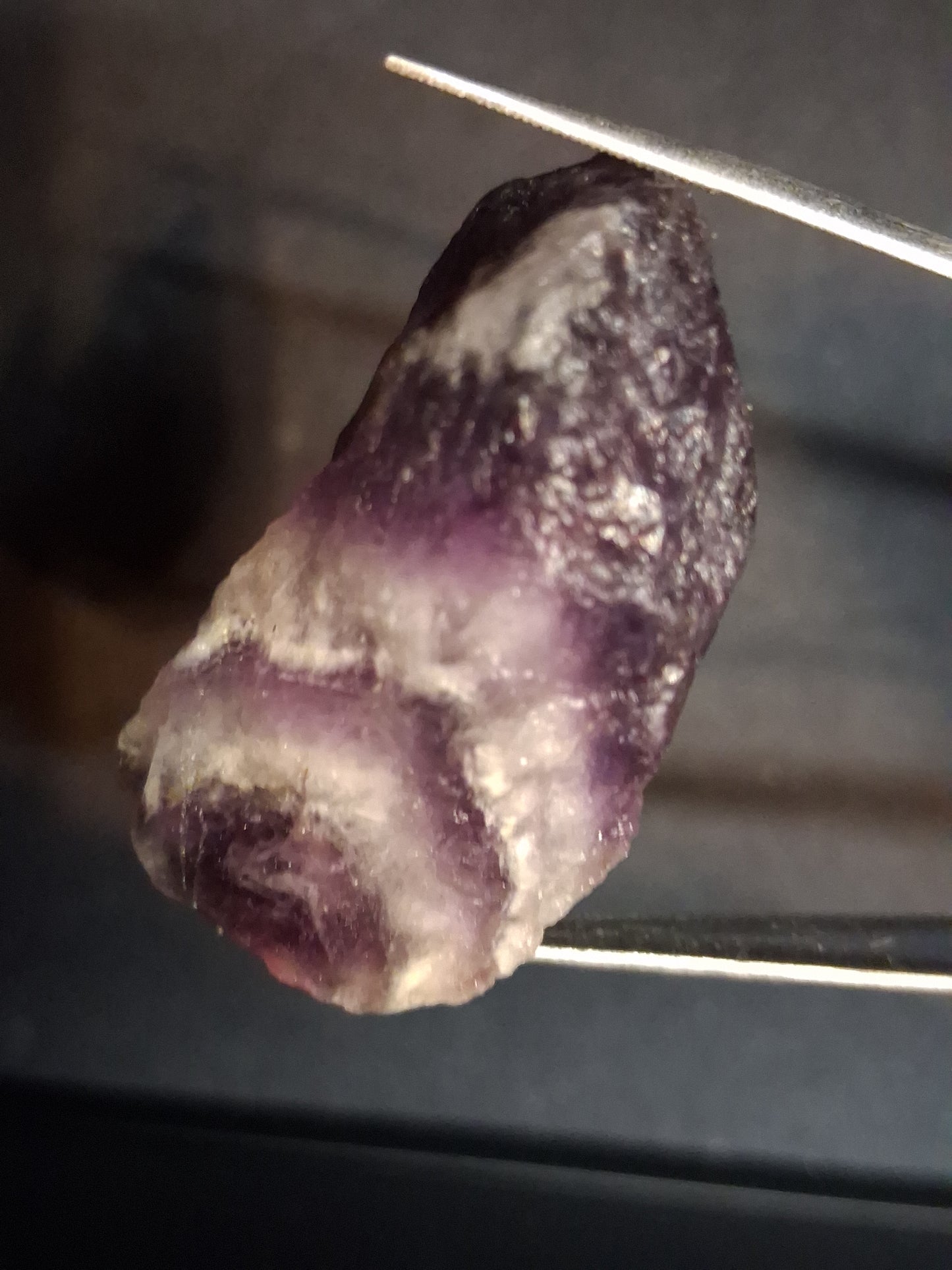 Natural amethyst - Rough Dream Amethyst - 104 ct - chevron amethyst - magnificent pattern - Natural Gems Belgium