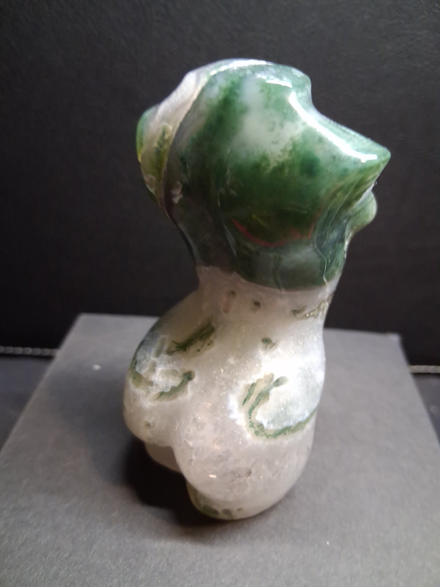 Natural Agate - Handharved Torso - 8.1 cm high - moss agate lady torso - Natural Gems Belgium