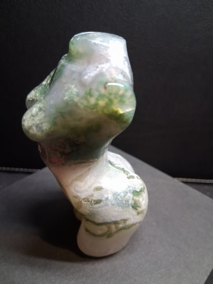 Natural Agate - Handharved Torso - 8.1 cm high - moss agate lady torso - Natural Gems Belgium