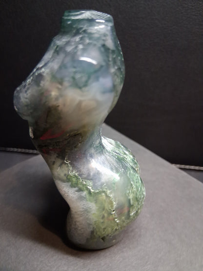 Natural Agate - Handharved Torso - 8 cm high - Grey and green moss agate lady torso - Natural Gems Belgium