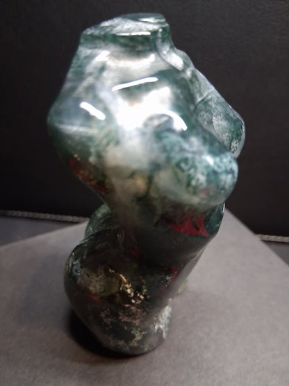 Natural Agate - Handharved Torso - 8 cm high - Grey and green moss agate lady torso - Natural Gems Belgium
