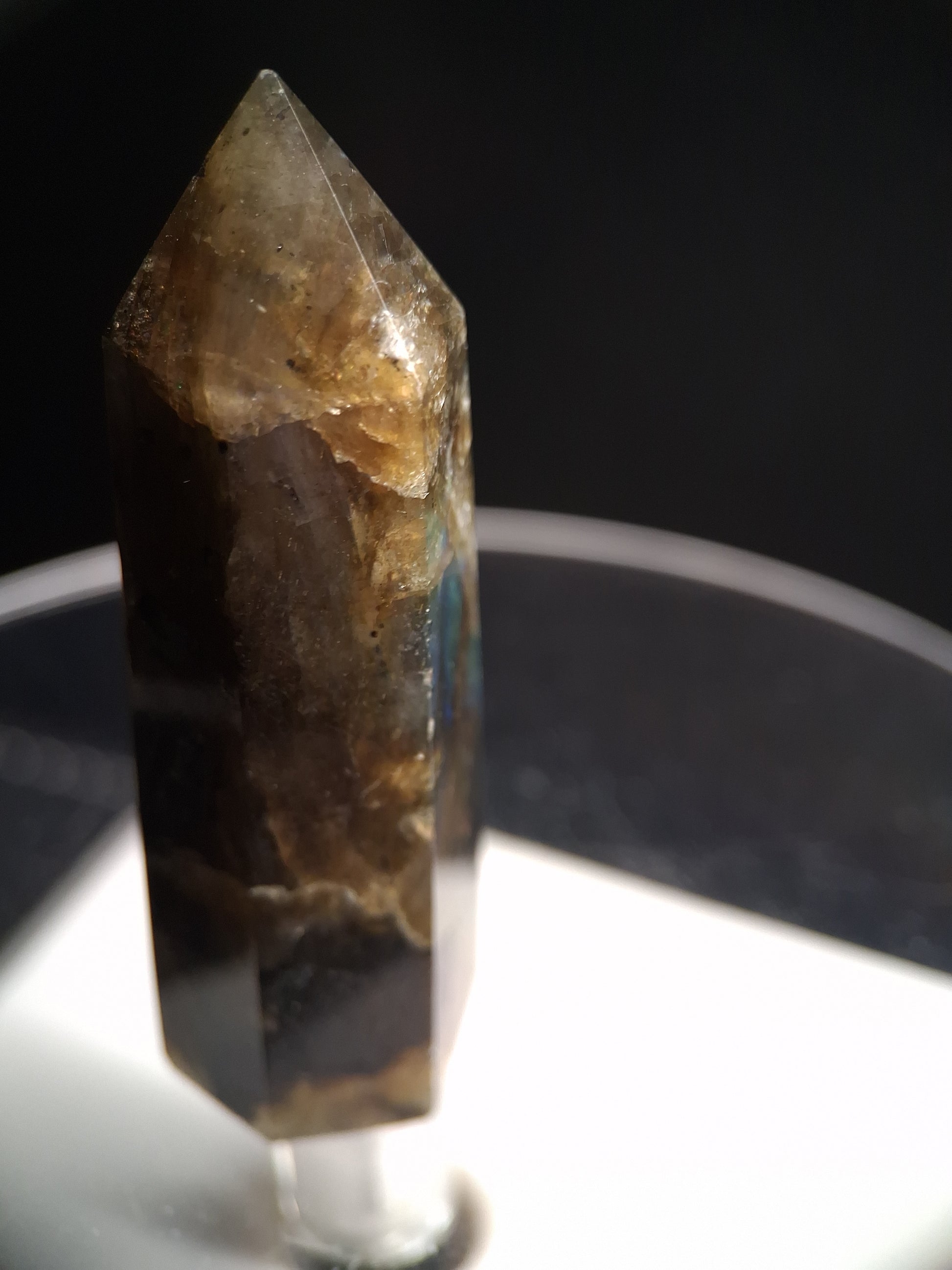 Labradorite tower - natural labradorite - 4.7 cm - hexagon tower - Natural Gems Belgium