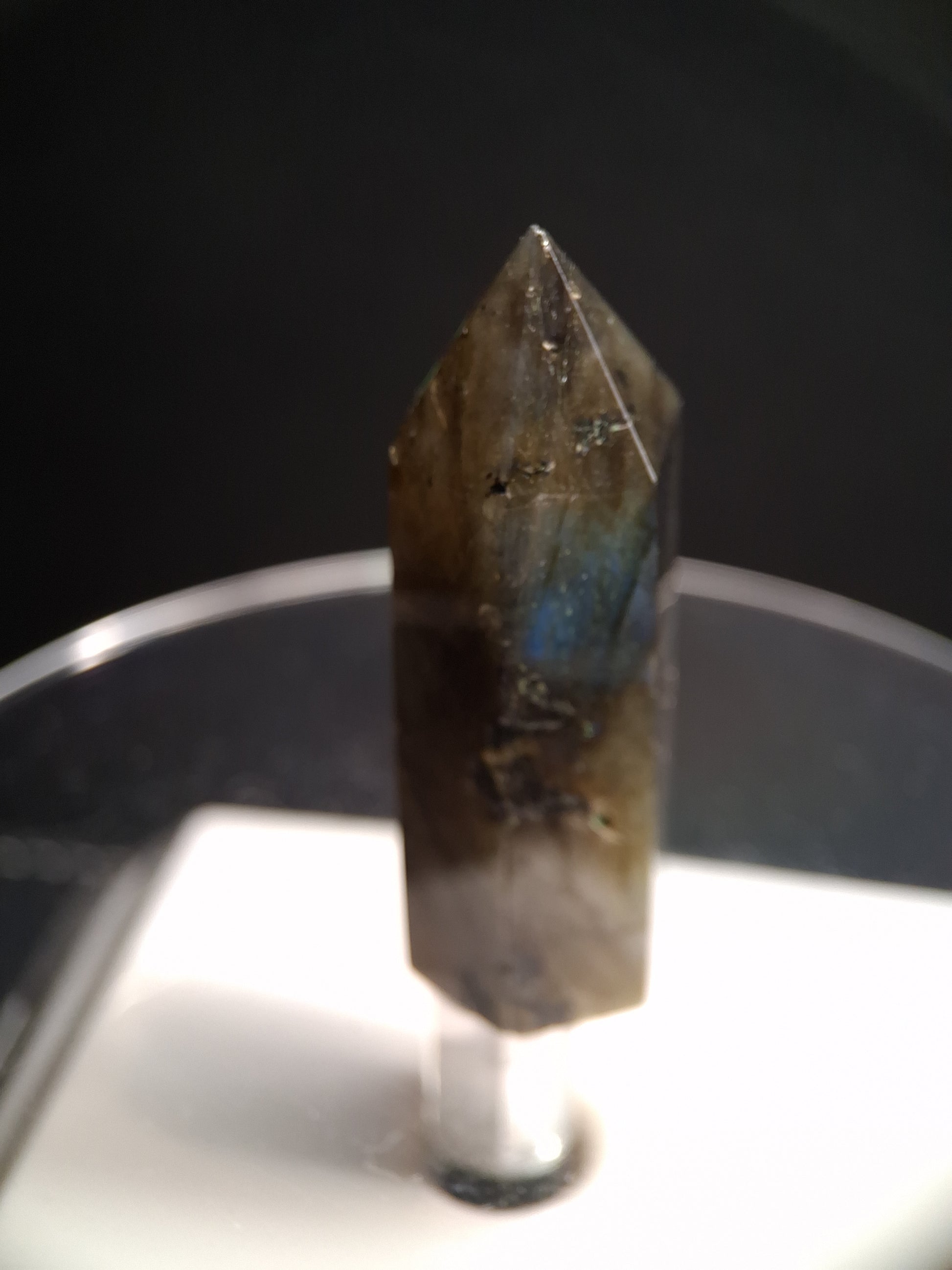 Labradorite tower - natural labradorite - 4.5 cm - hexagon tower - Natural Gems Belgium