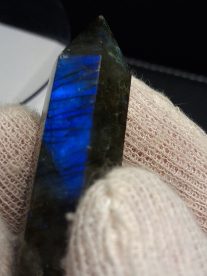 Labradorite tower - natural labradorite - 4.75 cm - hexagon tower - Natural Gems Belgium