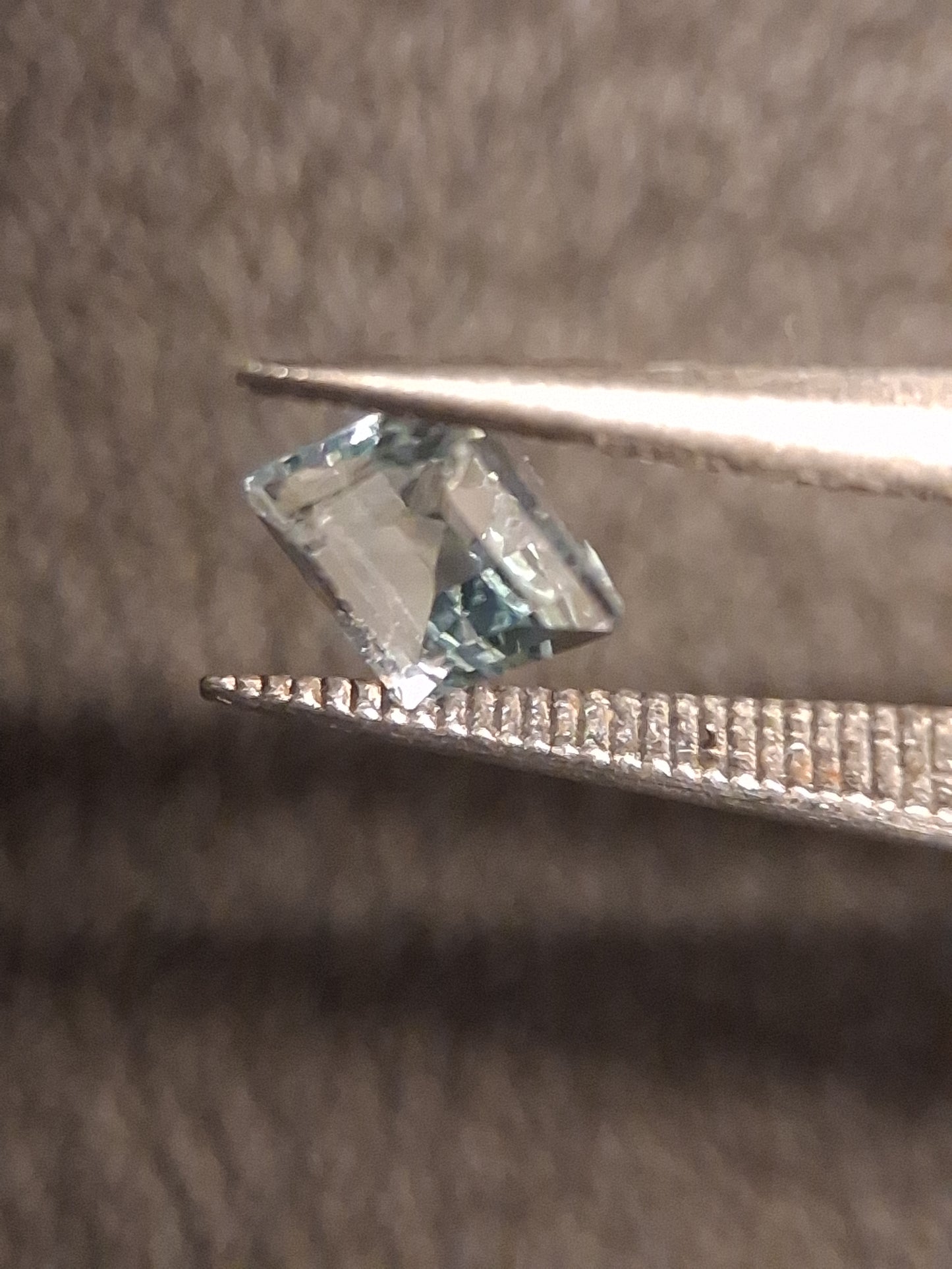 Natural Topaz - Sky Blue - 0.454 ct - square - irradiated - Natural Gems Belgium