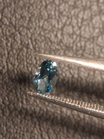 Natural Topaz - London Blue - 0.266 ct - oval - high end jewelry quality - Natural Gems Belgium