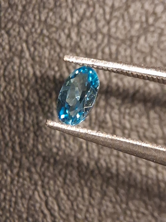 Natural Topaz - London Blue - 0.244 ct - oval - high end jewelry quality - Natural Gems Belgium