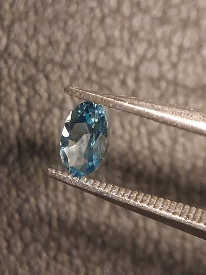 Natural Topaz - London Blue - 0.265 ct - oval - high end jewelry quality - Natural Gems Belgium