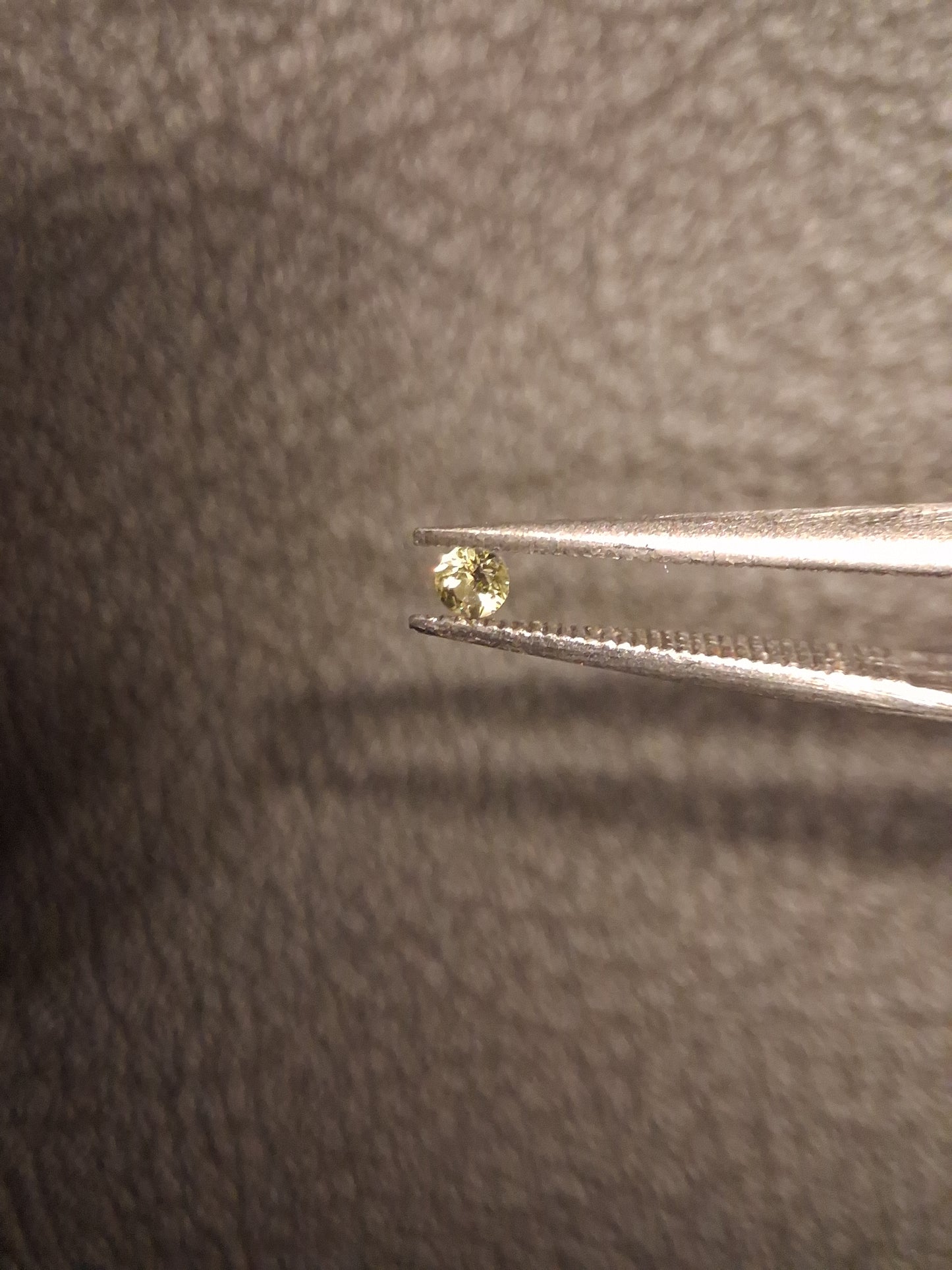 Natural Tourmaline - Green - 2 mm - 0.025 ct - round - excellent - unheated - Natural Gems Belgium