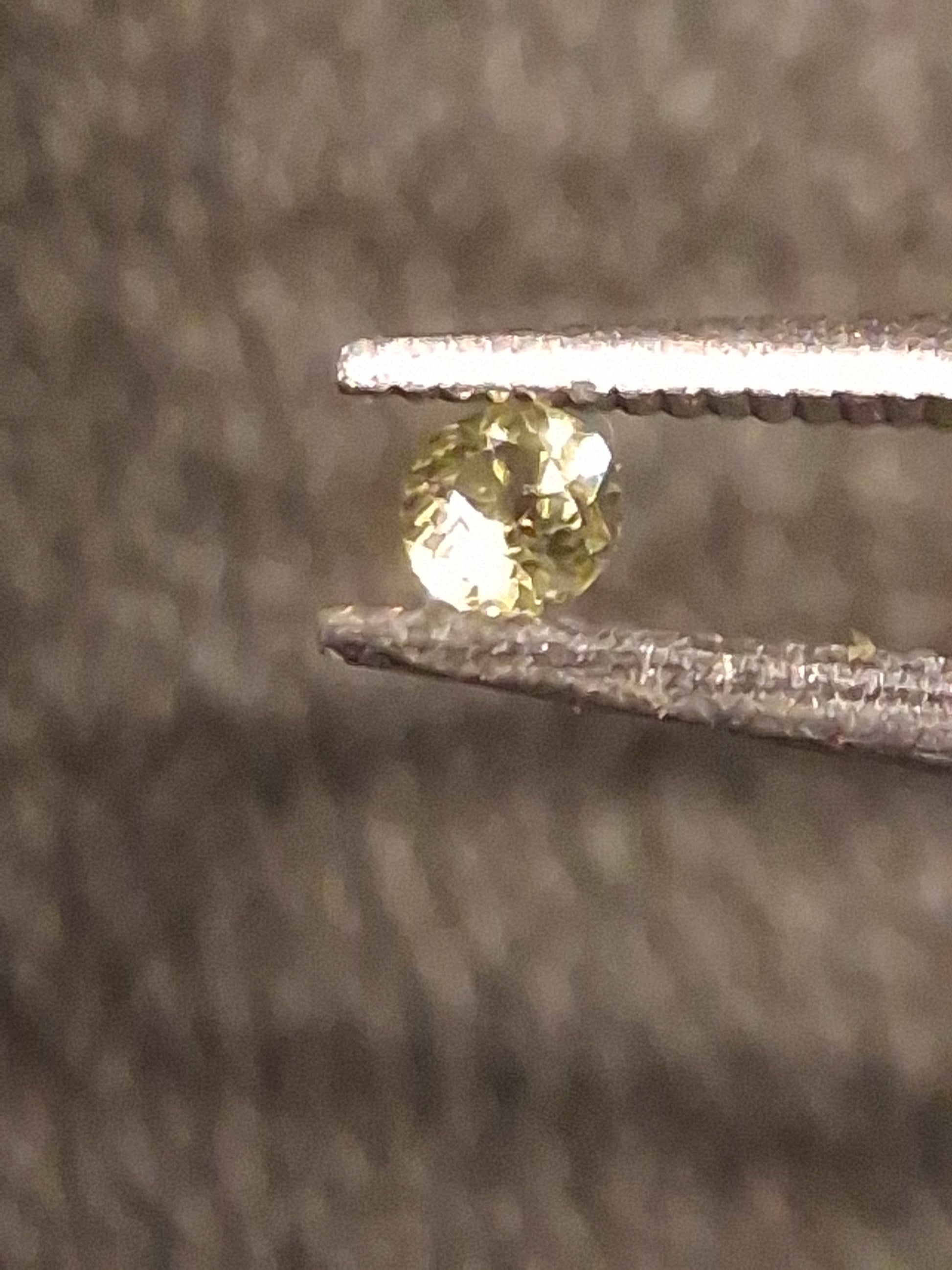 Natural Tourmaline - Green - 2 mm - 0.025 ct - round - excellent - unheated - Natural Gems Belgium