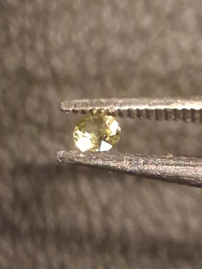 Natural Tourmaline - Green - 2 mm - 0.025 ct - round - excellent - unheated - Natural Gems Belgium