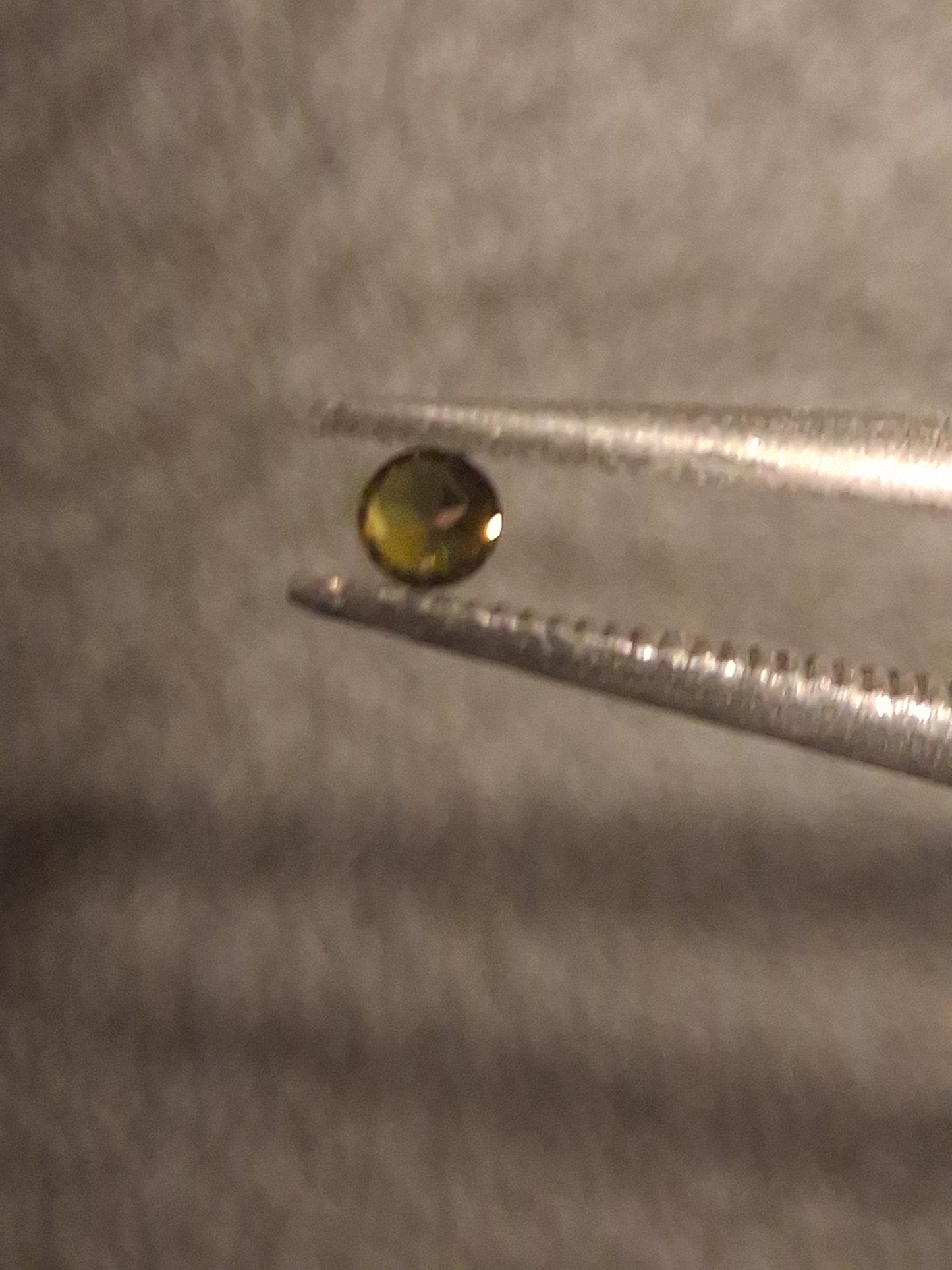 Natural Tourmaline - Green - 2 mm - 0.029 ct - round - excellent - unheated - Natural Gems Belgium