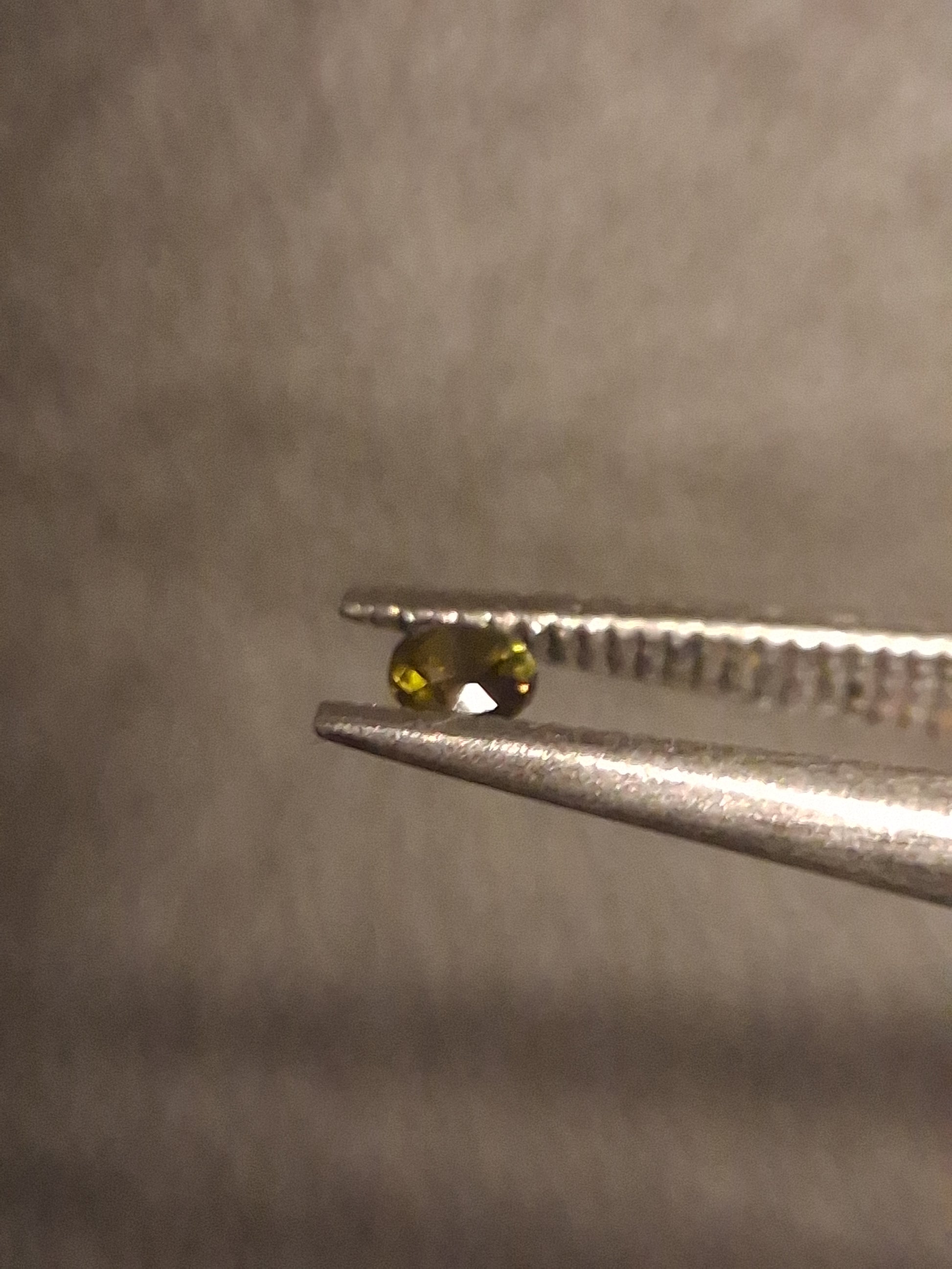 Natural Tourmaline - Green - 2 mm - 0.029 ct - round - excellent - unheated - Natural Gems Belgium