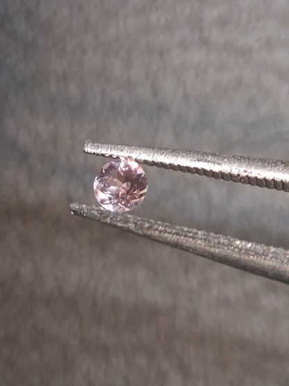 Natural Light Pink Tourmaline – Round Brilliant Faceted 0.061 Ct – Premium Loose Gemstone - Natural Gems Belgium